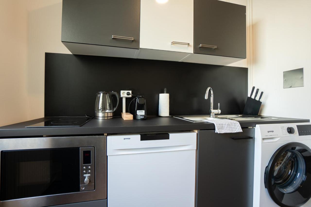 A Spacious 3-Bedroom Apartment With King-Size Beds Is Located Within 5 Minute'S Walk From The Prater Wien Exterior foto