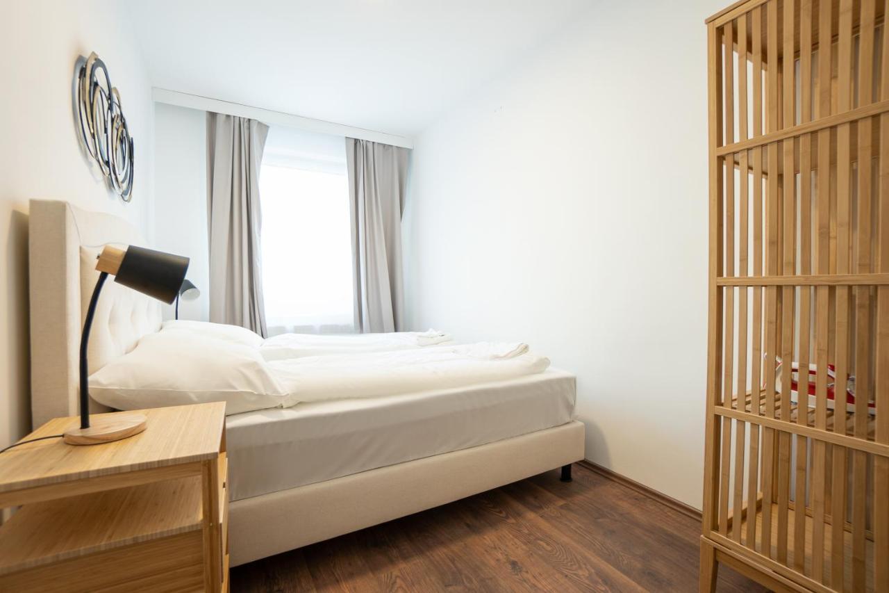 A Spacious 3-Bedroom Apartment With King-Size Beds Is Located Within 5 Minute'S Walk From The Prater Wien Exterior foto